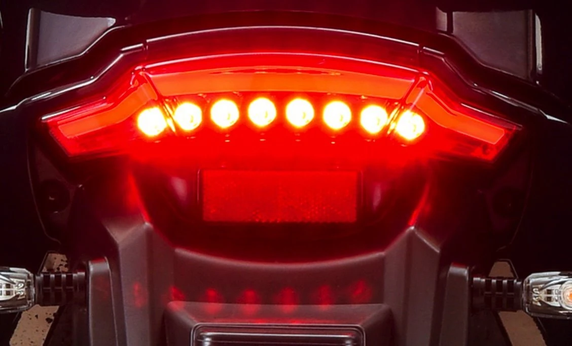 6. Whole model LED lights 6. Whole model LED lights
